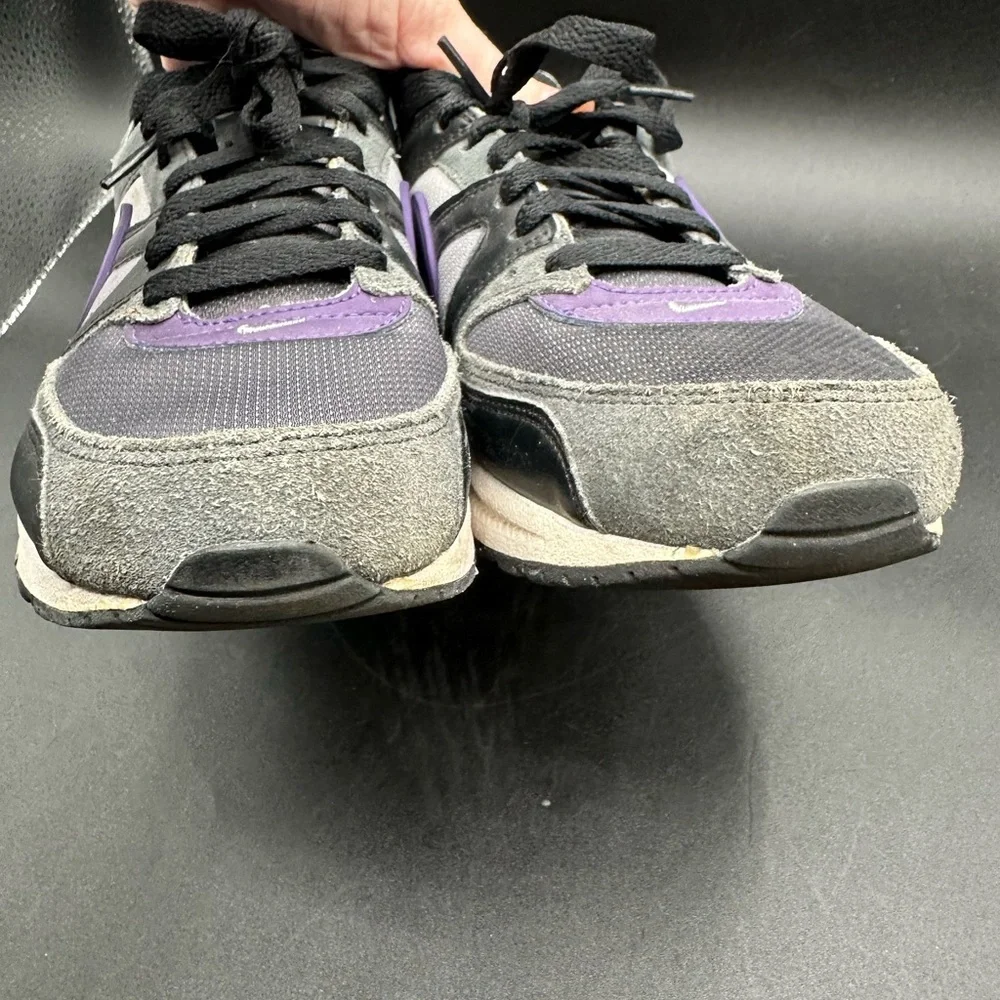 NIKE AIR MAX 2010 Command Shoes Womens size 7.5 Black/Grey/Purple #397690-005 - Picture 5 of 7